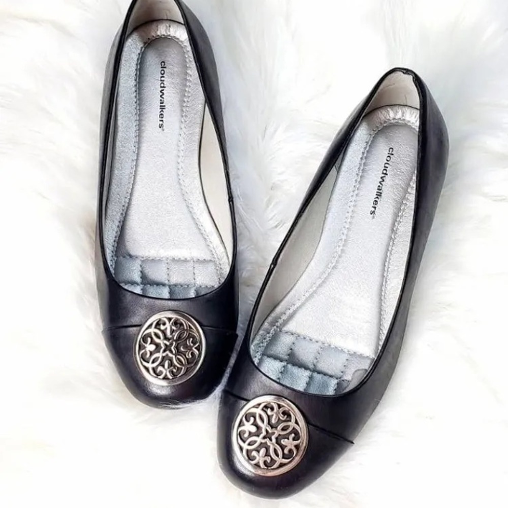 Avenue Black Flats with Silver Accent